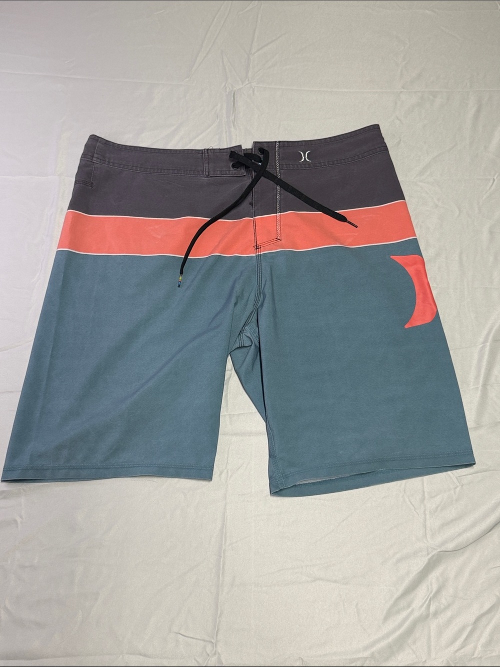 Hurley Phantom Men’s Boardshorts - Size 34